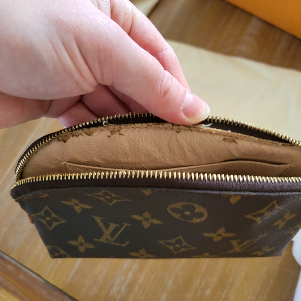 Louis vuitton makeup case - Picture 9 of 10